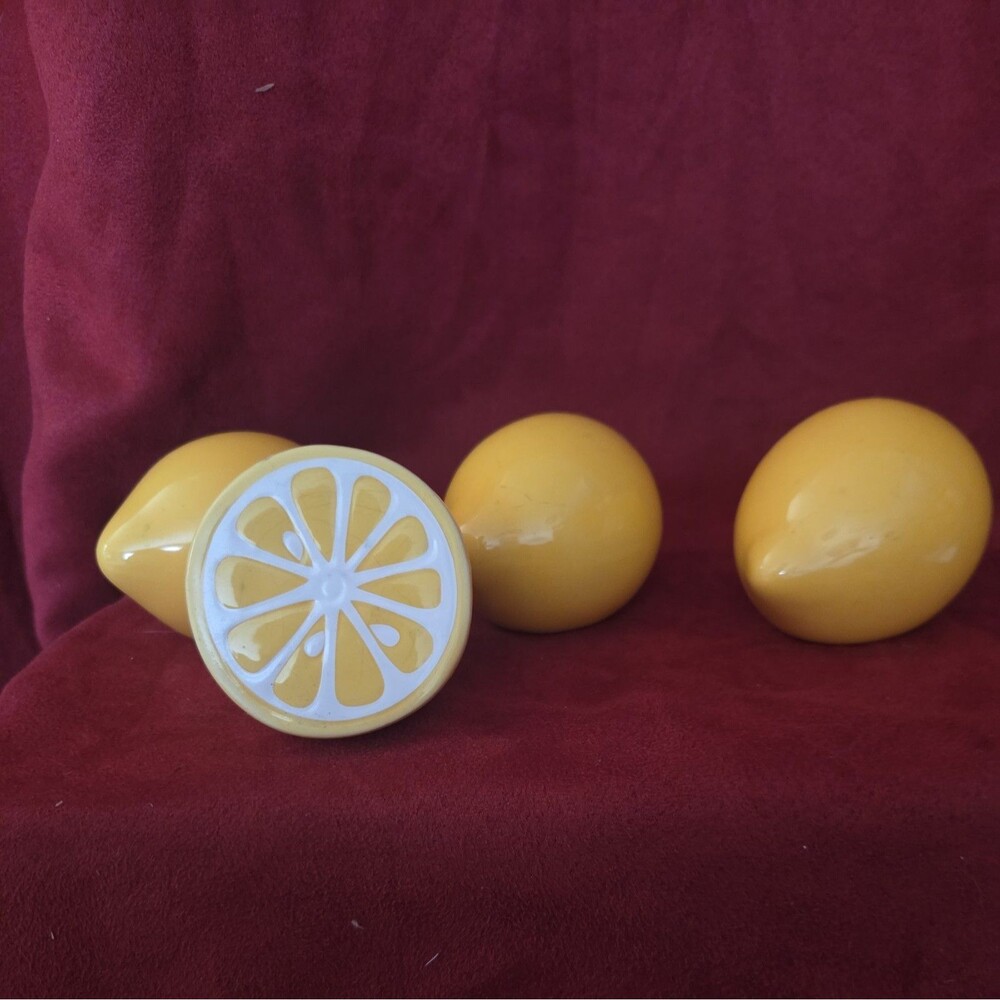 Vintage Ceramic Lemon Set of 4 Realistic Fake Yellow Fruit Food Decor